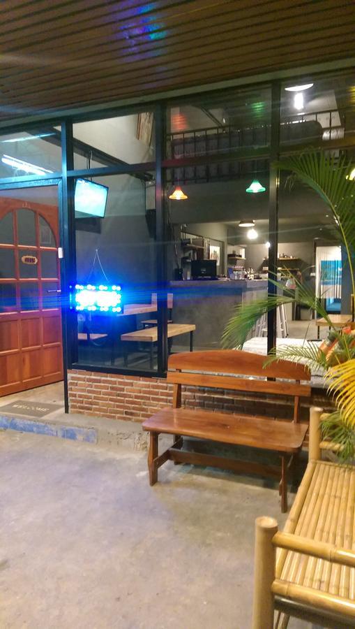 Juno Hostel Pai (Adults Only) Bagian luar foto